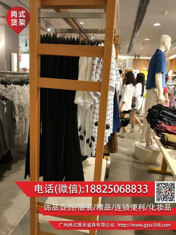 太原提供小零食便利店貨架安裝方便簡(jiǎn)單快捷好運(yùn)輸?shù)拿麆?chuàng)貨架