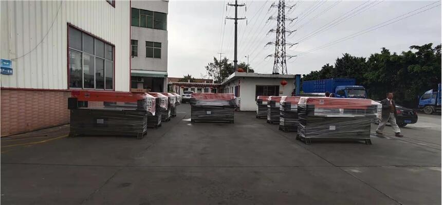 供應鴻羽牌全自動360°旋轉面膜裁斷機 吸塑珍珠棉裁斷機