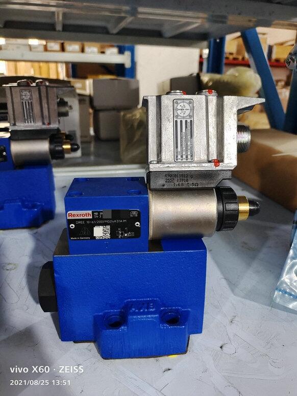 REXROTH     y  2WRCE 63 S001-1X/SG24/M-144