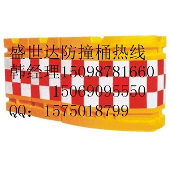 濟南市滾塑塑料防撞桶廠家批發(fā)橡膠方錐批發(fā)