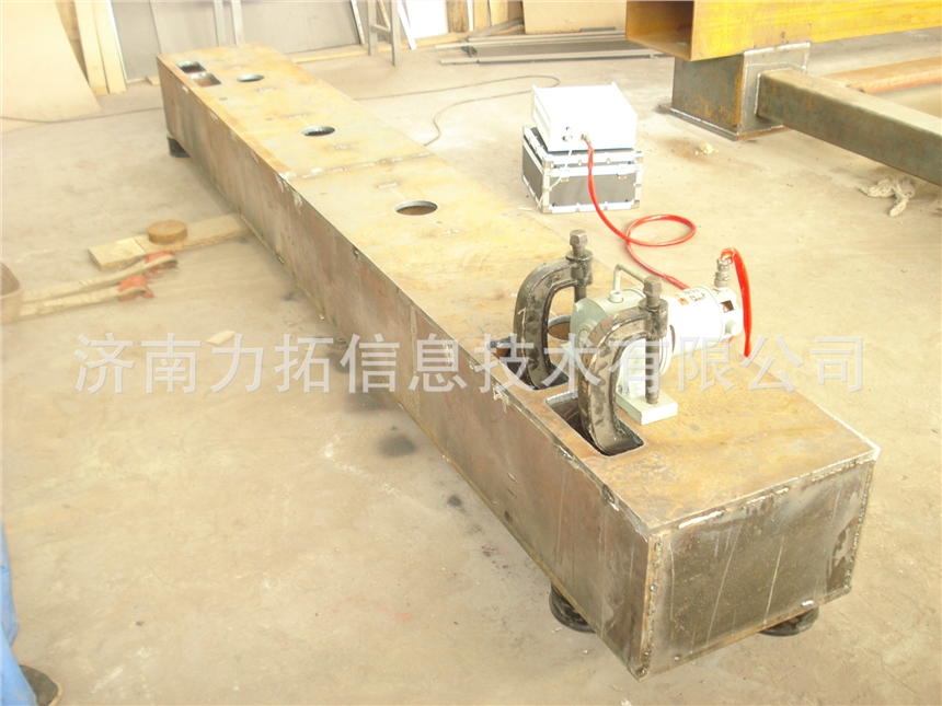 上海小型振動時效設備 振動時效儀 振動時效機