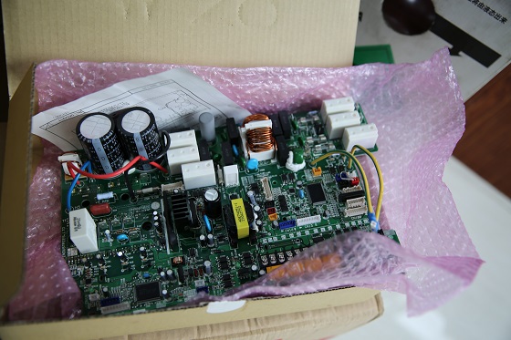 ꖴDAIKIN׃lCۺ